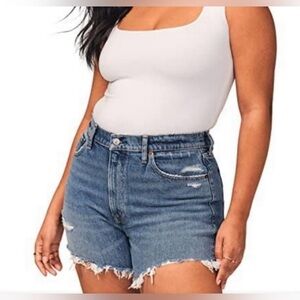 NWT ABERCROMBIE AND FITCH AF CURVE LOVE PLUS HIGH RISE 4” MOM JEAN SHORTS 37/ 24